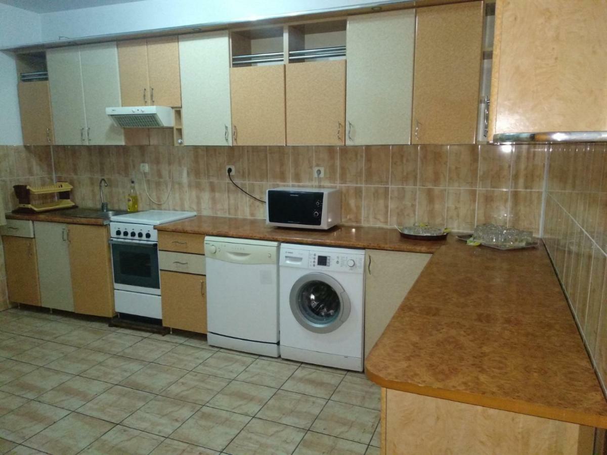 Casa Rares Сучевица Экстерьер фото